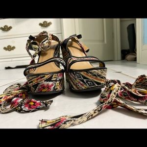 Strappy lace up BOHO wedges!